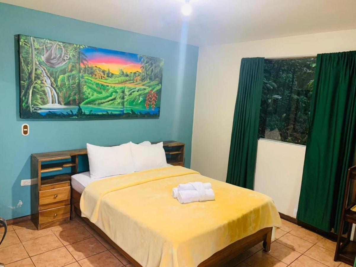 Hotel Quetzal Inn Monteverde Buitenkant foto