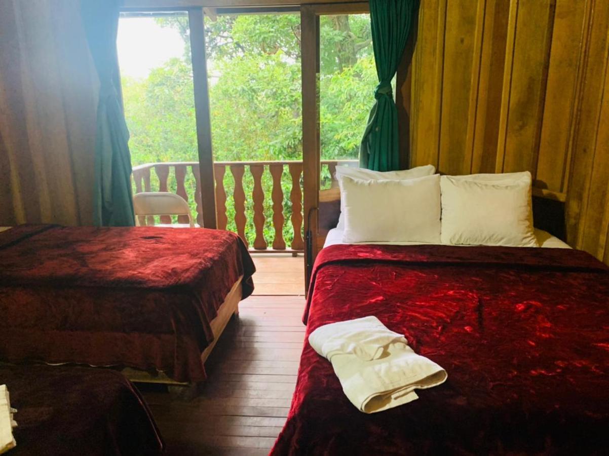 Hotel Quetzal Inn Monteverde Buitenkant foto