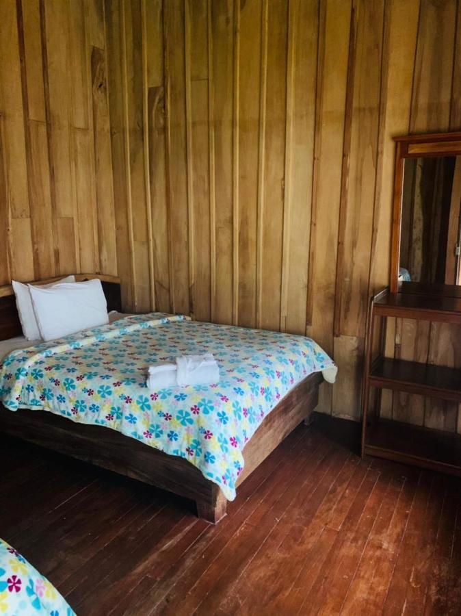 Hotel Quetzal Inn Monteverde Buitenkant foto