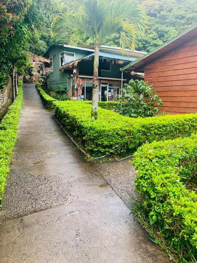Hotel Quetzal Inn Monteverde Buitenkant foto