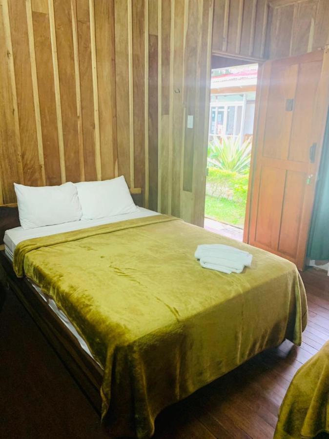 Hotel Quetzal Inn Monteverde Buitenkant foto