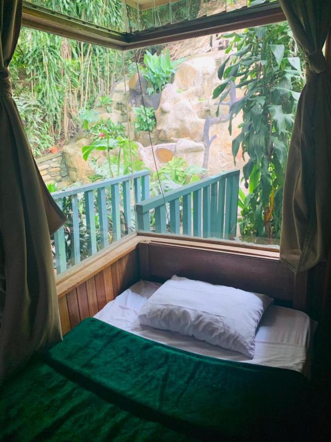 Hotel Quetzal Inn Monteverde Buitenkant foto