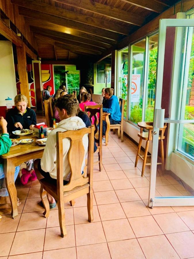 Hotel Quetzal Inn Monteverde Buitenkant foto